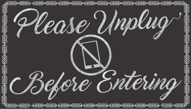Unplugged Wedding Etiquette