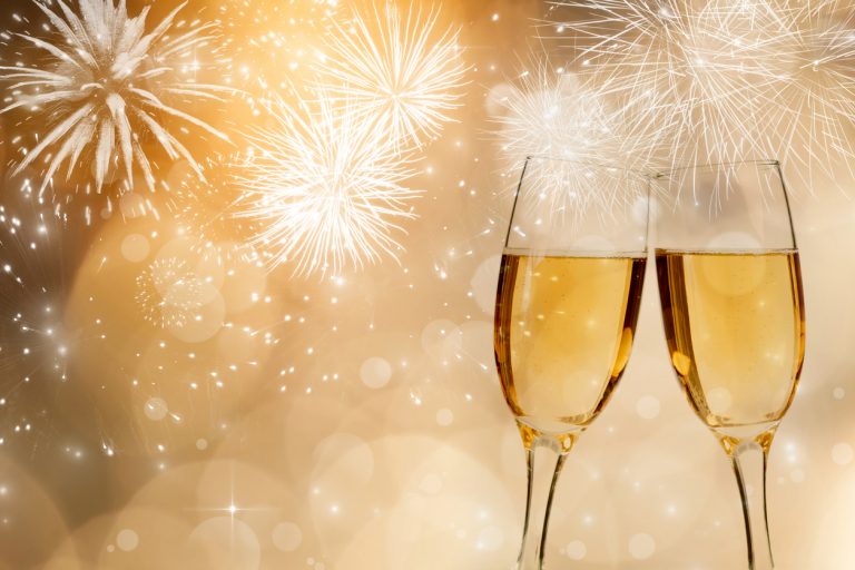 The Ultimate Cheat Sheet to a New Year’s Eve Toast