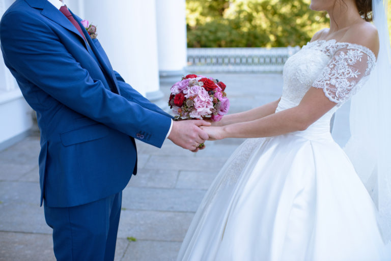 14 Wedding Traditions to Skip