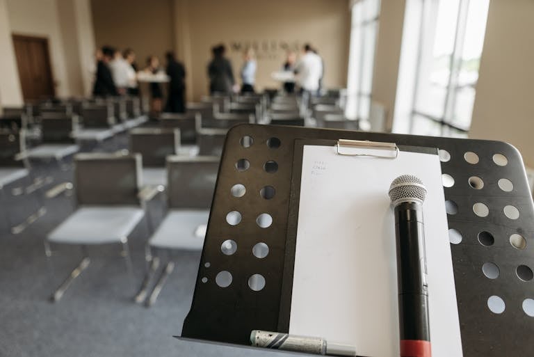 Business Etiquette: Nine Powerful Presentation Tips